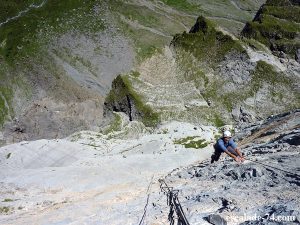 Anterne : D'jin Fizz (L8 : 7c+) - Photo Nicolas Potard ©